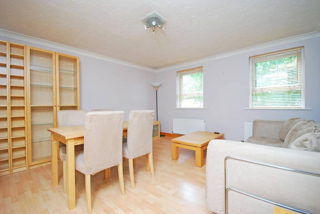 2 bed 1st Floor Flat for rent in London. From Foxtons - Canary Wharf 2 bed 1st Floor Flat for rent in London. From Foxtons - Canary Wharf