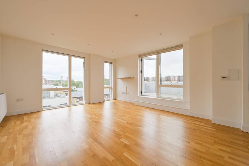 2 bed 1st Floor Flat for rent in London. From Foxtons - Canary Wharf 2 bed 1st Floor Flat for rent in London. From Foxtons - Canary Wharf