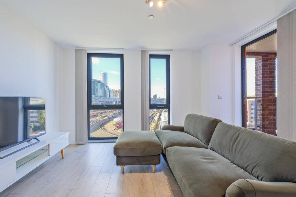 1 bed 1st Floor Flat for rent in Poplar. From Foxtons - Canary Wharf