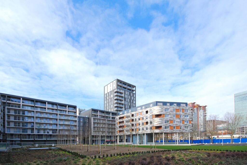 3 bed 1st Floor Flat for rent in Poplar. From Foxtons - Canary Wharf 3 bed 1st Floor Flat for rent in Poplar. From Foxtons - Canary Wharf