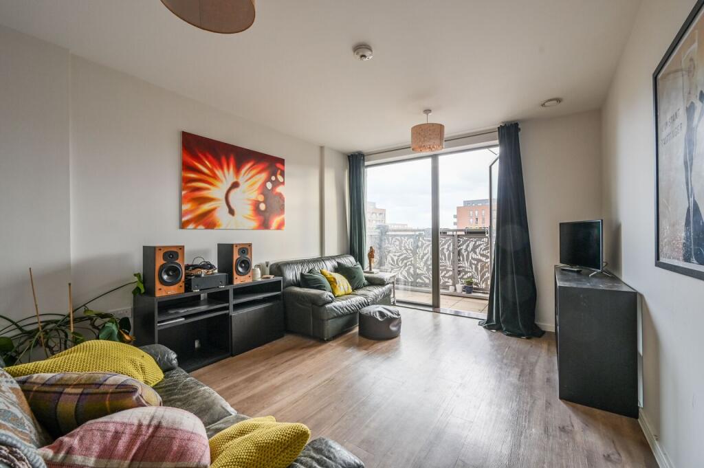 2 bed 1st Floor Flat for rent in London. From Foxtons - Canary Wharf