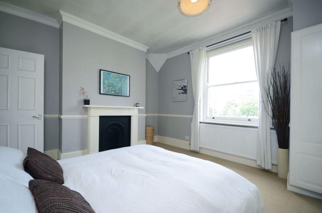 2 bed 1st Floor Flat for rent in London. From Foxtons - Canary Wharf 2 bed 1st Floor Flat for rent in London. From Foxtons - Canary Wharf