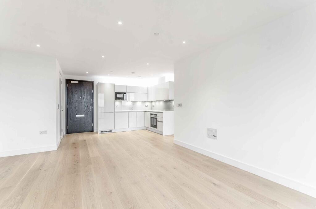 1 bed 1st Floor Flat for rent in Poplar. From Foxtons - Canary Wharf 1 bed 1st Floor Flat for rent in Poplar. From Foxtons - Canary Wharf