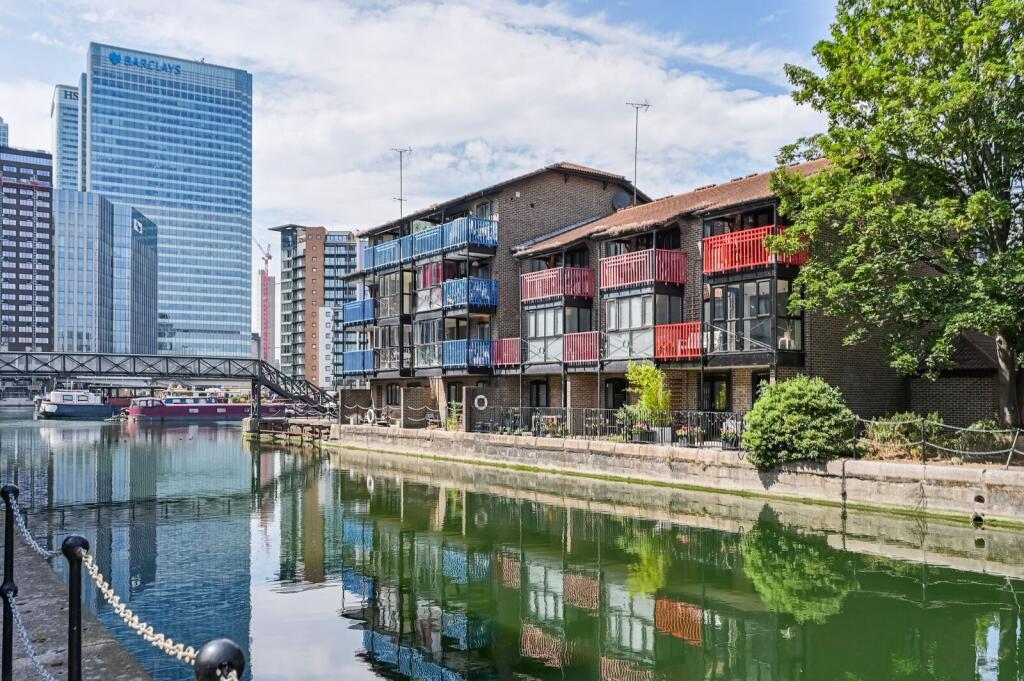 5 bed End of Terrace for rent in Poplar. From Foxtons - Canary Wharf 5 bed End of Terrace for rent in Poplar. From Foxtons - Canary Wharf