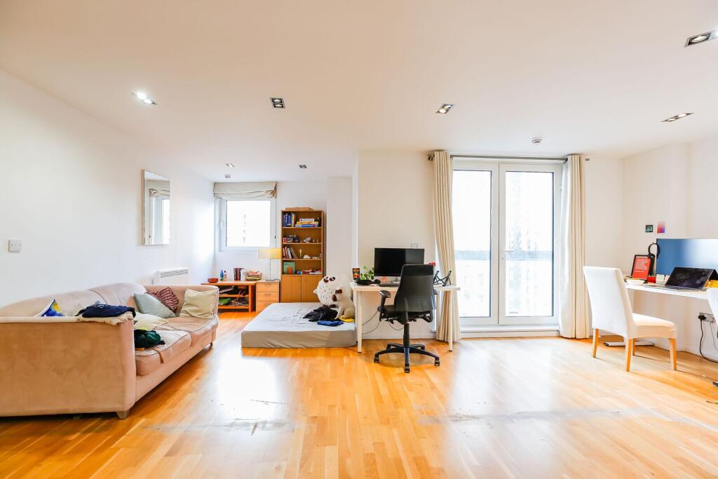 2 bed 1st Floor Flat for rent in London. From Foxtons - Canary Wharf 2 bed 1st Floor Flat for rent in London. From Foxtons - Canary Wharf