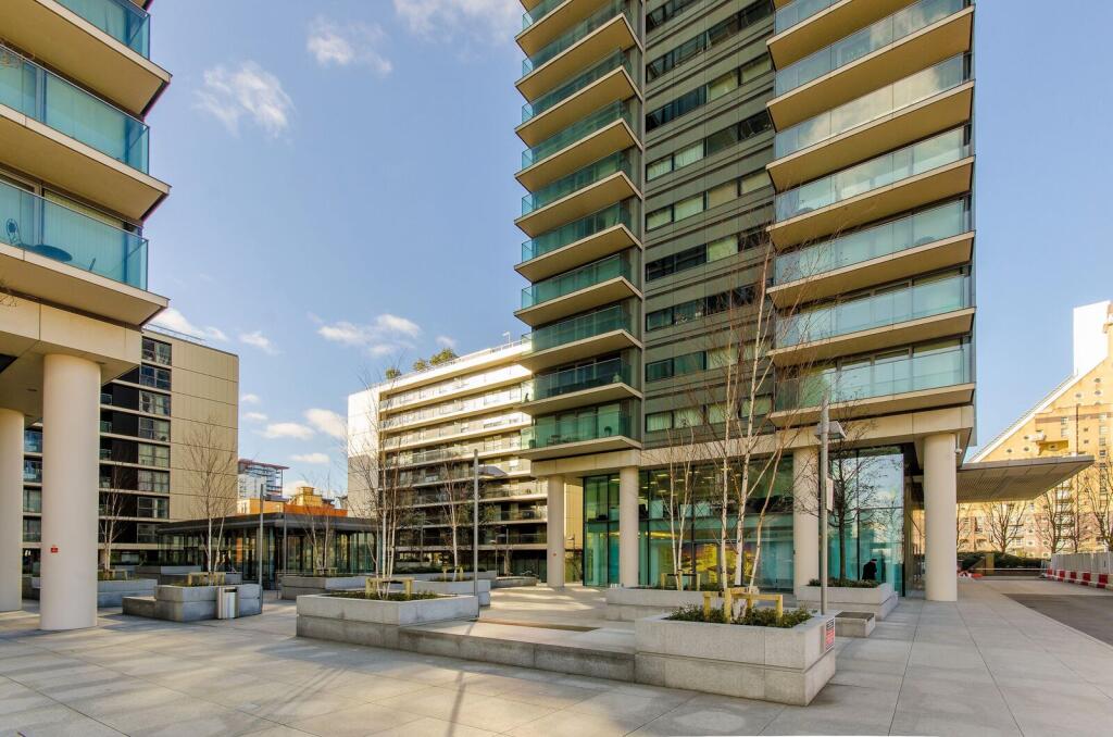 1 bed 1st Floor Flat for rent in London. From Foxtons - Canary Wharf