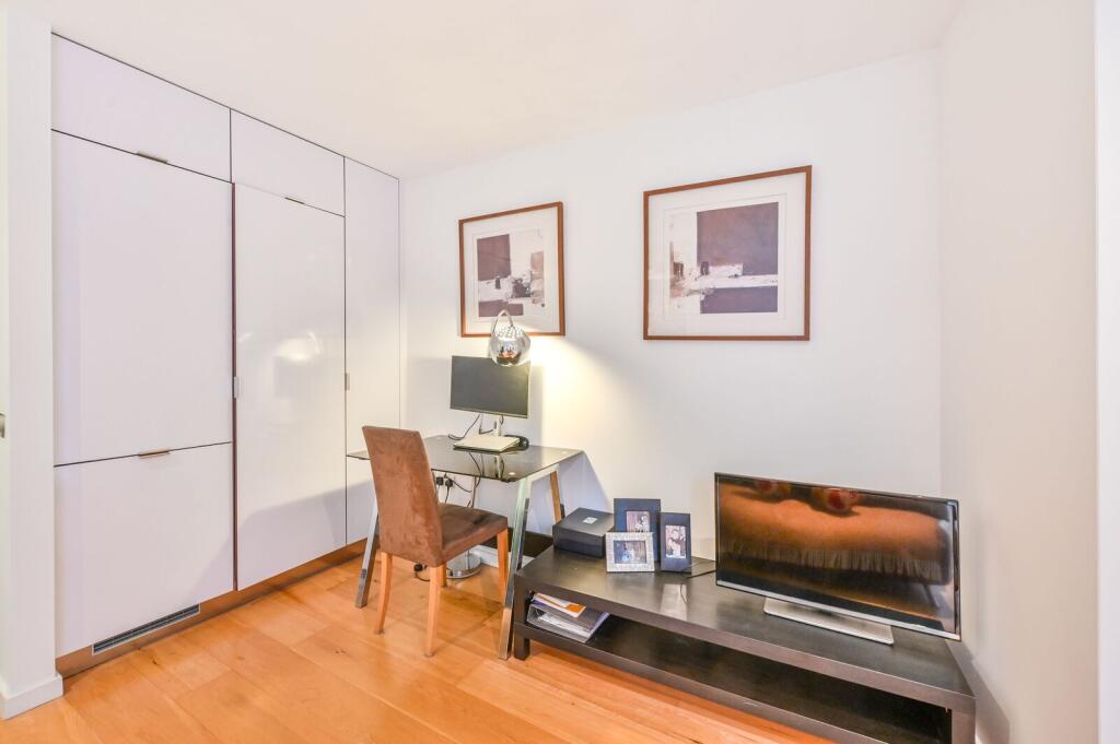 4 bed Studio for rent in Poplar. From Foxtons - Canary Wharf