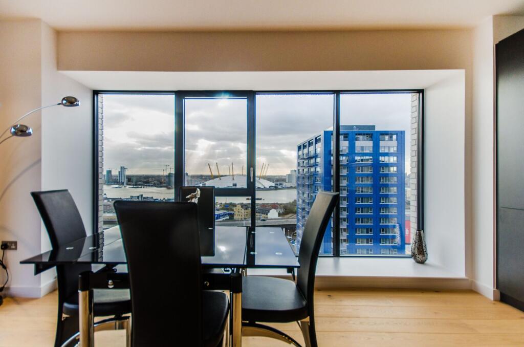 2 bed 1st Floor Flat for rent in London. From Foxtons - Canary Wharf
