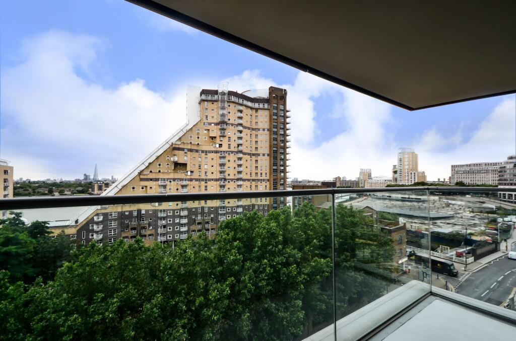 1 bed 1st Floor Flat for rent in Poplar. From Foxtons - Canary Wharf