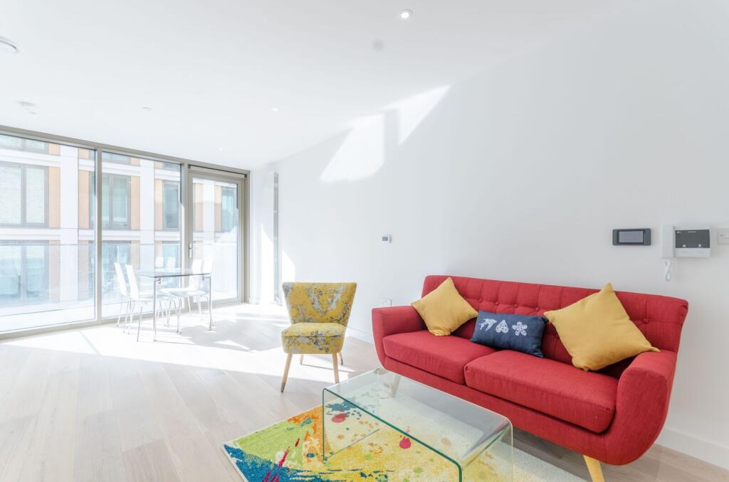 1 bed 1st Floor Flat for rent in Woolwich. From Foxtons - Canary Wharf