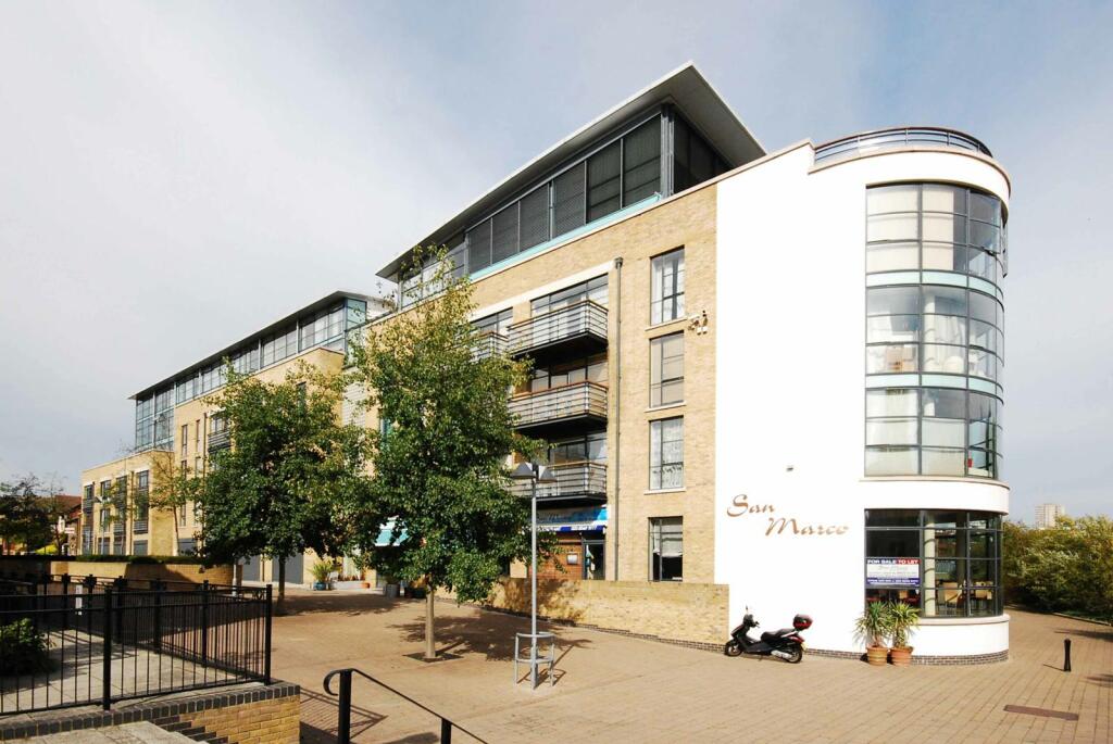 2 bed 1st Floor Flat for rent in Brentford. From Foxtons - Chiswick