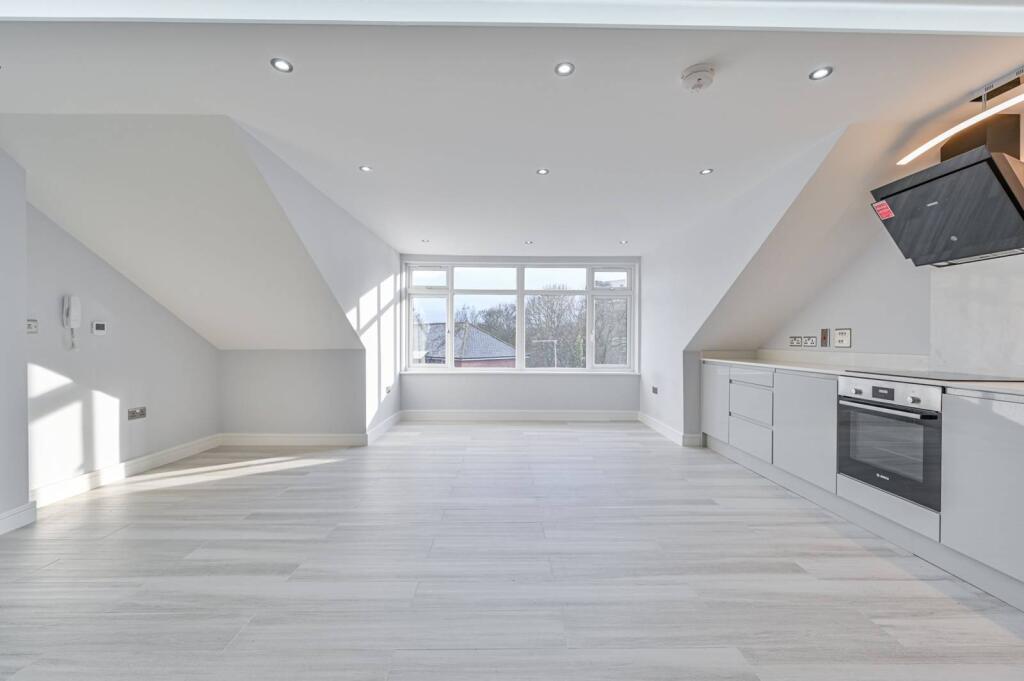 1 bed 1st Floor Flat for rent in Acton. From Foxtons - Chiswick