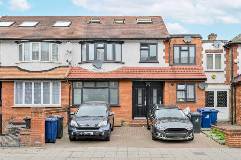 2 bed 1st Floor Flat for rent in London. From Foxtons - Chiswick