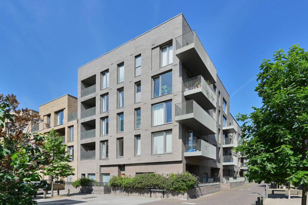 1 bed 1st Floor Flat for rent in Brentford. From Foxtons - Chiswick 1 bed 1st Floor Flat for rent in Brentford. From Foxtons - Chiswick