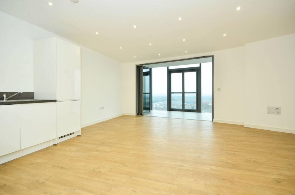 2 bed 1st Floor Flat for rent in Brentford. From Foxtons - Chiswick