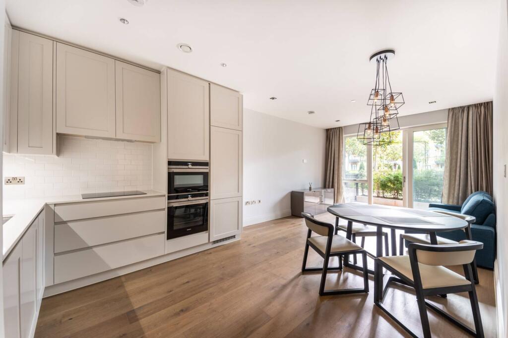 1 bed 1st Floor Flat for rent in London. From Foxtons - Chiswick