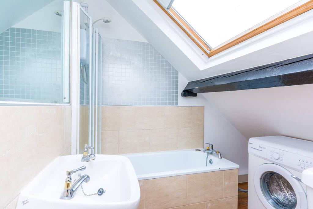 4 bed Studio for rent in London. From Foxtons - Chiswick