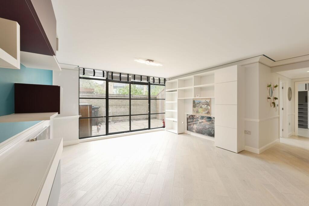 2 bed 1st Floor Flat for rent in Brentford. From Foxtons - Chiswick