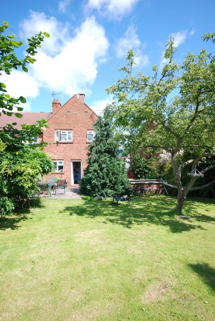 3 bed Semi Detached for rent in Brentford. From Foxtons - Chiswick 3 bed Semi Detached for rent in Brentford. From Foxtons - Chiswick