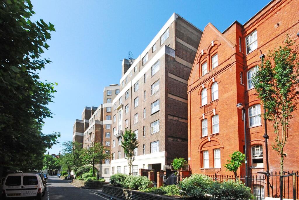 1 bed 1st Floor Flat for rent in London. From Foxtons - Chiswick