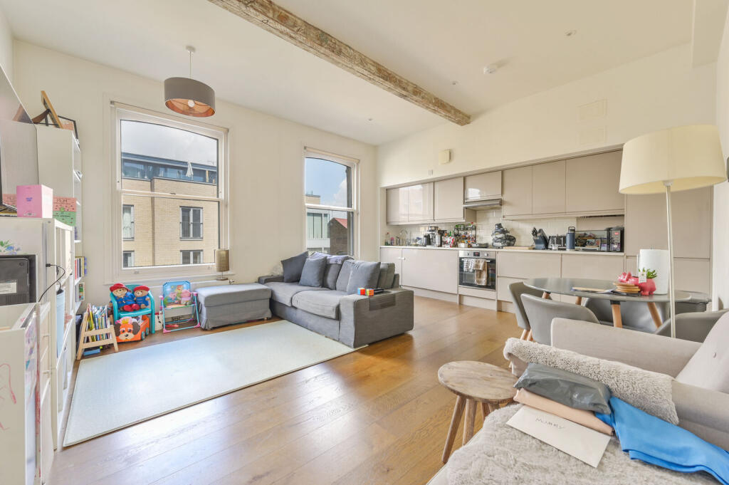2 bed 1st Floor Flat for rent in Acton. From Foxtons - Chiswick 2 bed 1st Floor Flat for rent in Acton. From Foxtons - Chiswick