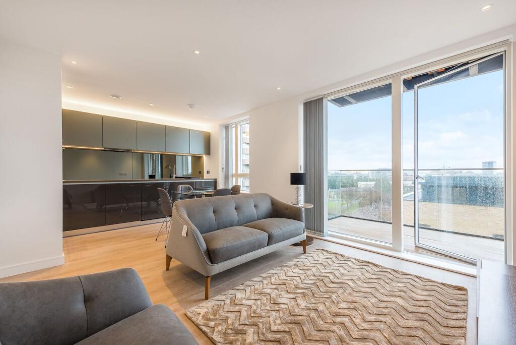 1 bed 1st Floor Flat for rent in Brentford. From Foxtons - Chiswick
