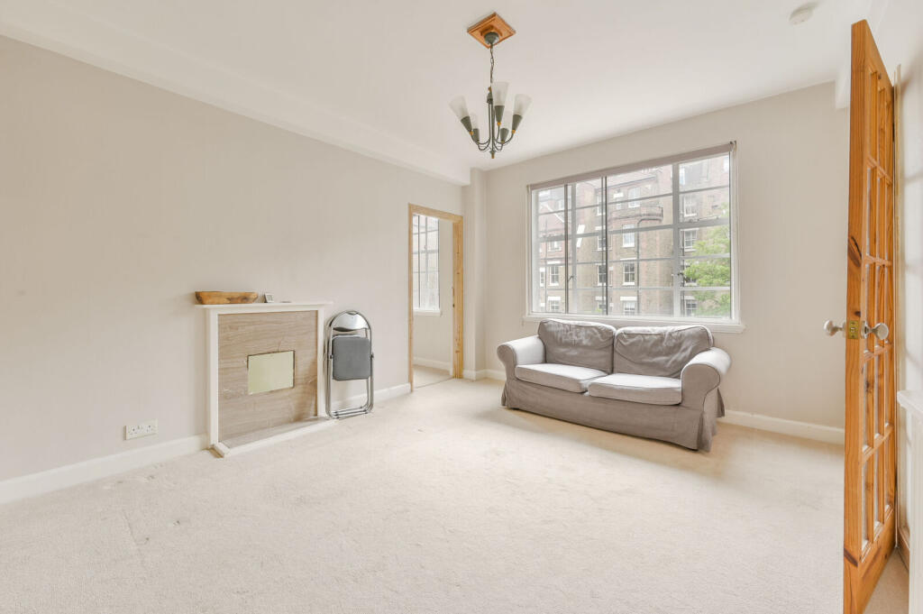 1 bed 1st Floor Flat for rent in Hammersmith. From Foxtons - Chiswick