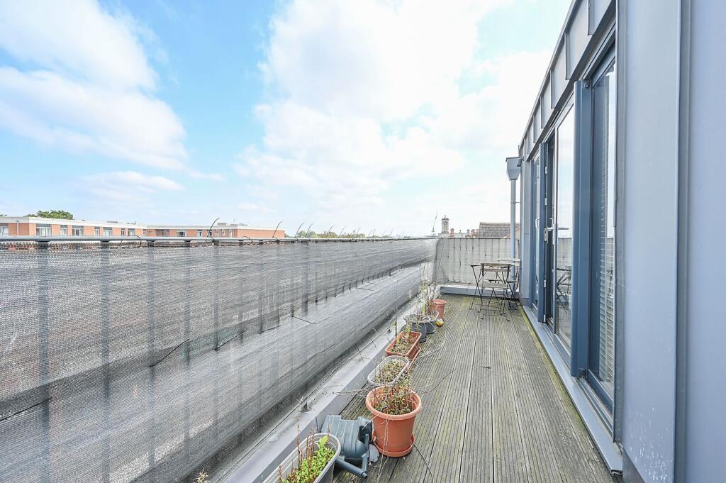2 bed 1st Floor Flat for rent in Acton. From Foxtons - Chiswick 2 bed 1st Floor Flat for rent in Acton. From Foxtons - Chiswick