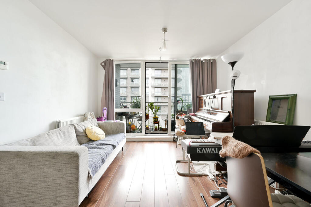 1 bed 1st Floor Flat for rent in Brentford. From Foxtons - Chiswick
