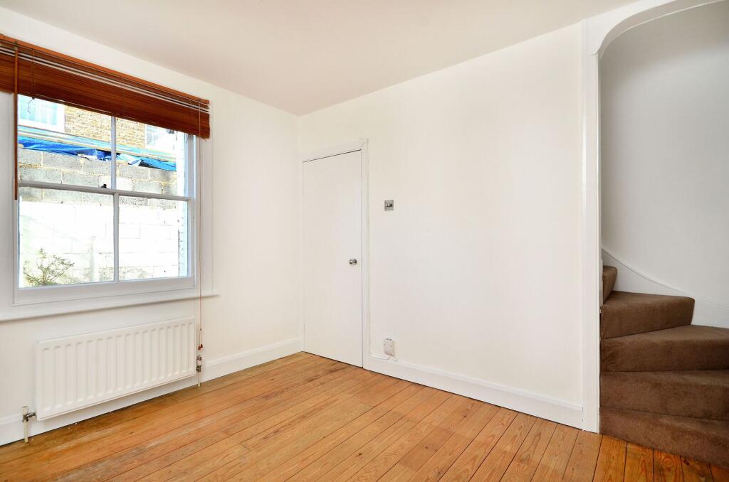 2 bed Annexe for rent in London. From Foxtons - Chiswick