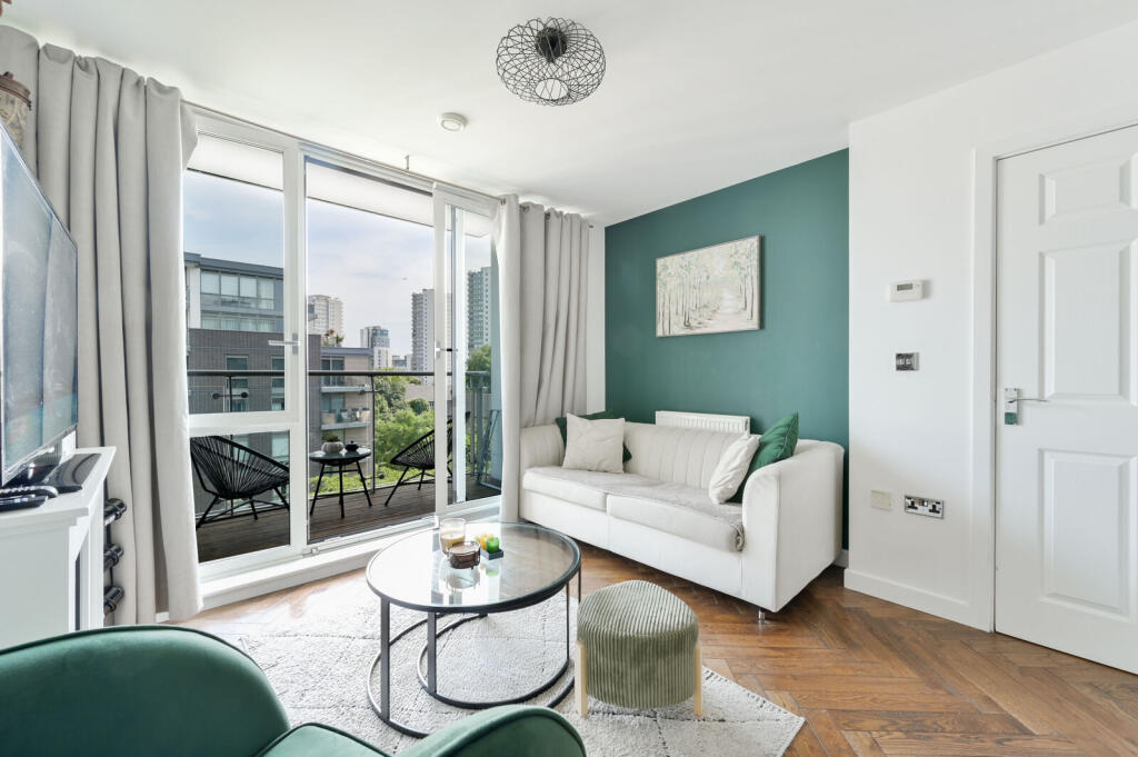 1 bed 1st Floor Flat for rent in Brentford. From Foxtons - Chiswick