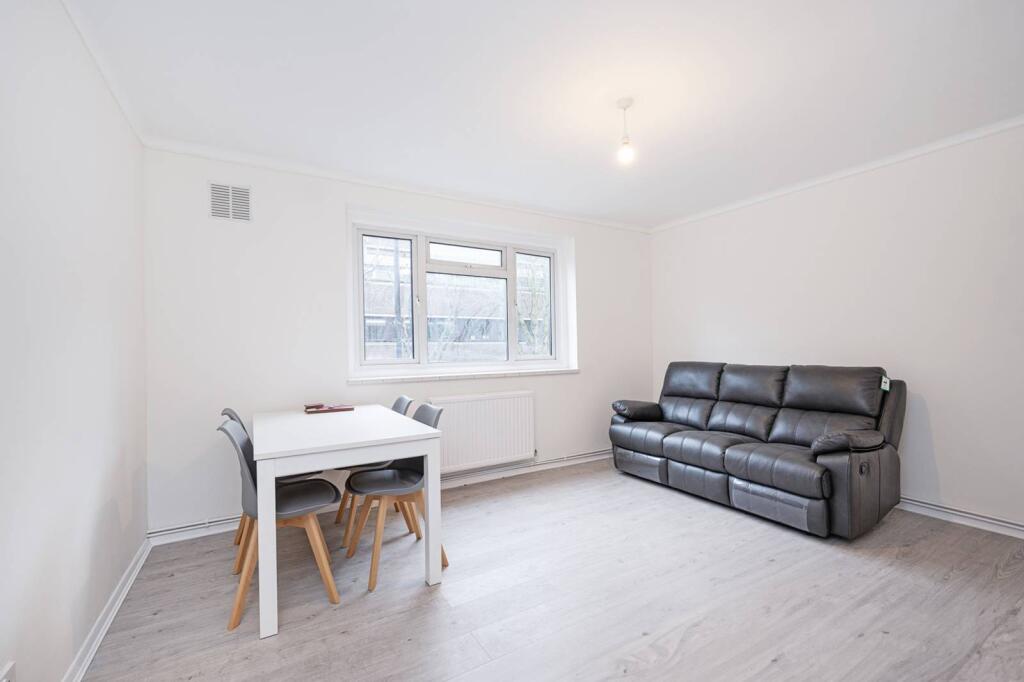 2 bed 1st Floor Flat for rent in London. From Foxtons - Clerkenwell