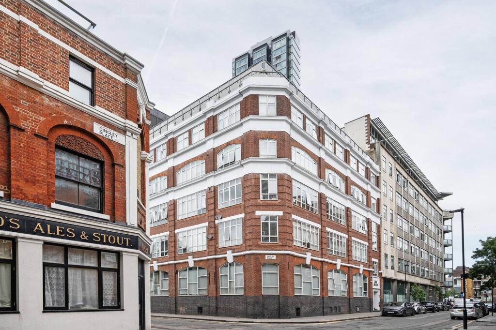 2 bed 1st Floor Flat for rent in London. From Foxtons - Clerkenwell