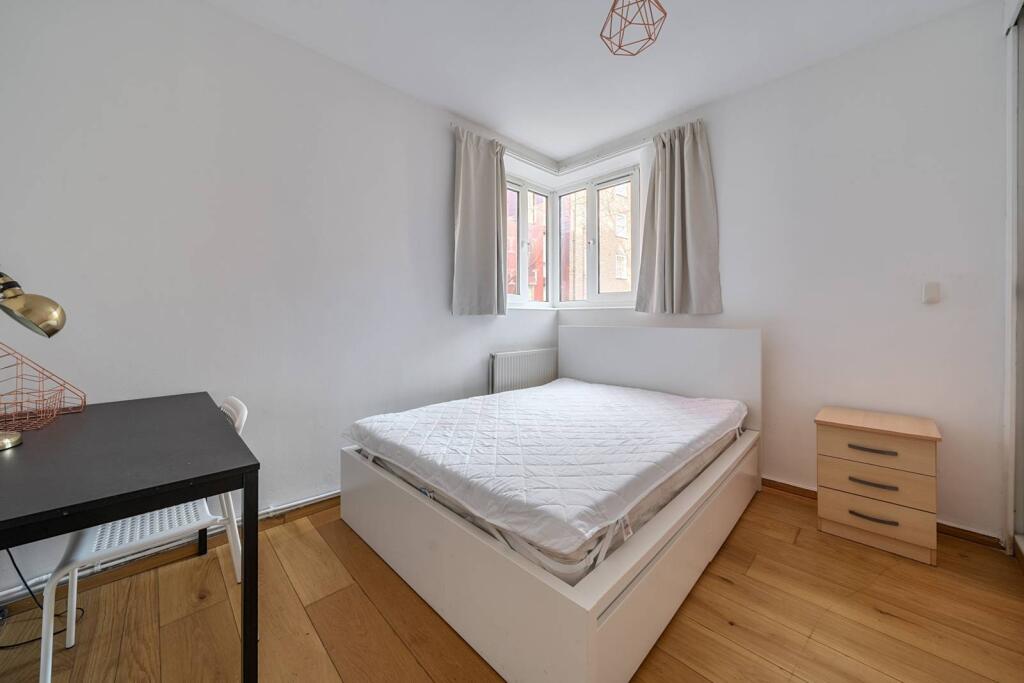 2 bed 1st Floor Flat for rent in London. From Foxtons - Clerkenwell