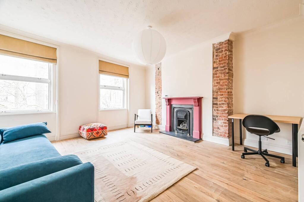 2 bed 1st Floor Flat for rent in London. From Foxtons - Clerkenwell