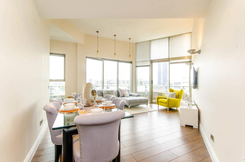 2 bed 1st Floor Flat for rent in London. From Foxtons - Clerkenwell