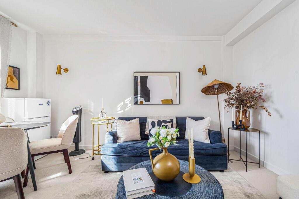 1 bed 1st Floor Flat for rent in London. From Foxtons - Clerkenwell