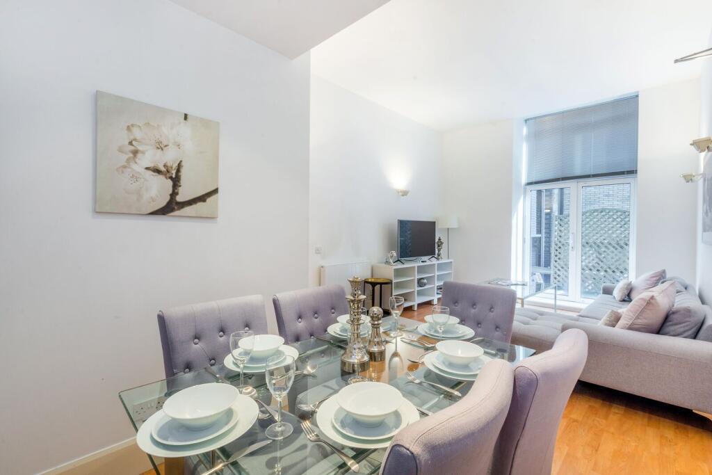 2 bed 1st Floor Flat for rent in Islington. From Foxtons - Clerkenwell