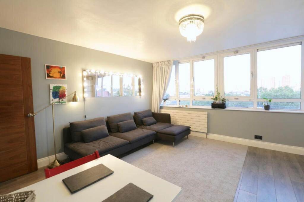 1 bed 1st Floor Flat for rent in London. From Foxtons - Clerkenwell 1 bed 1st Floor Flat for rent in London. From Foxtons - Clerkenwell