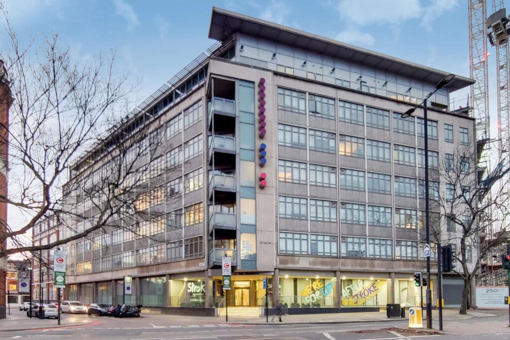 1 bed 1st Floor Flat for rent in London. From Foxtons - Clerkenwell
