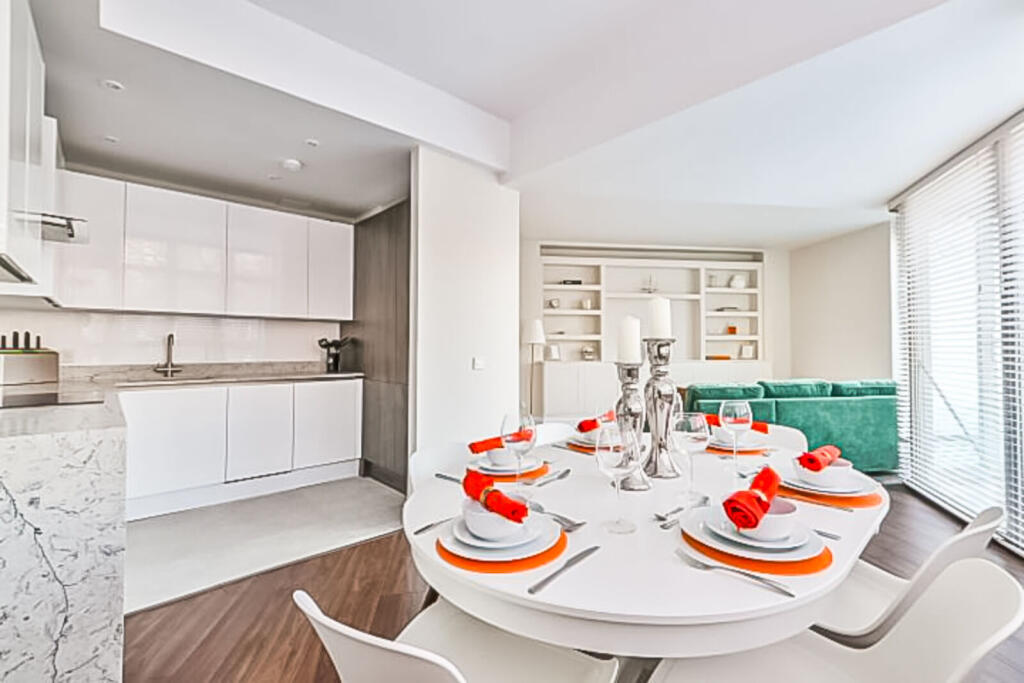 2 bed 1st Floor Flat for rent in London. From Foxtons - Clerkenwell