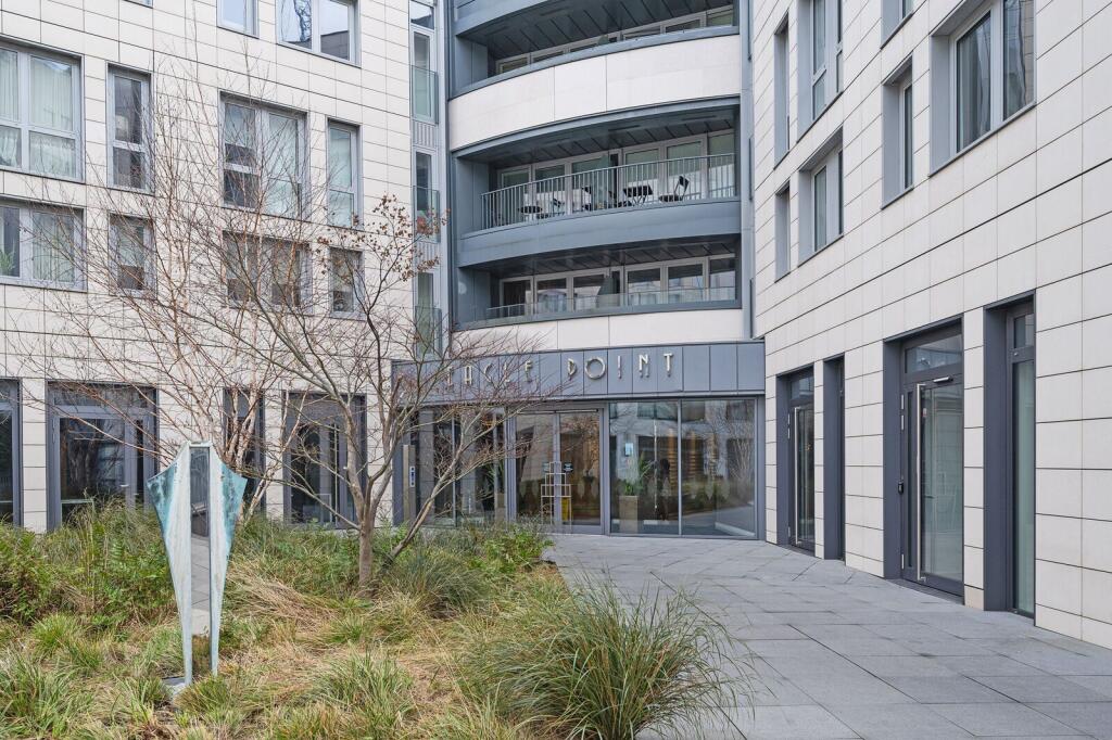 1 bed 1st Floor Flat for rent in Islington. From Foxtons - Clerkenwell