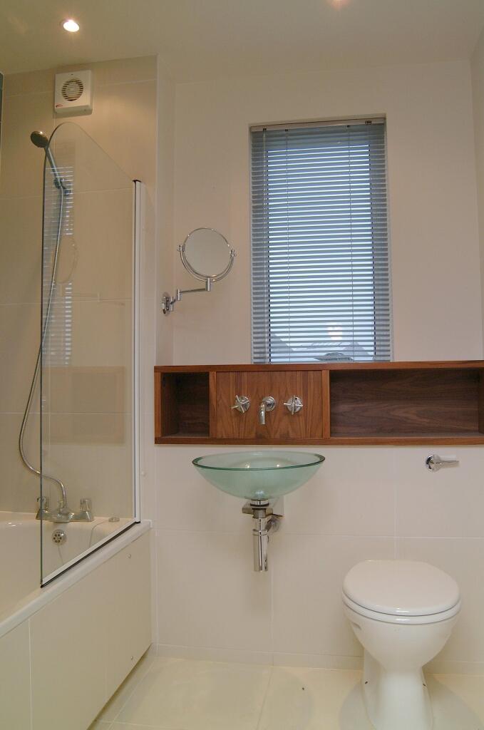1 bed 1st Floor Flat for rent in Islington. From Foxtons - Clerkenwell