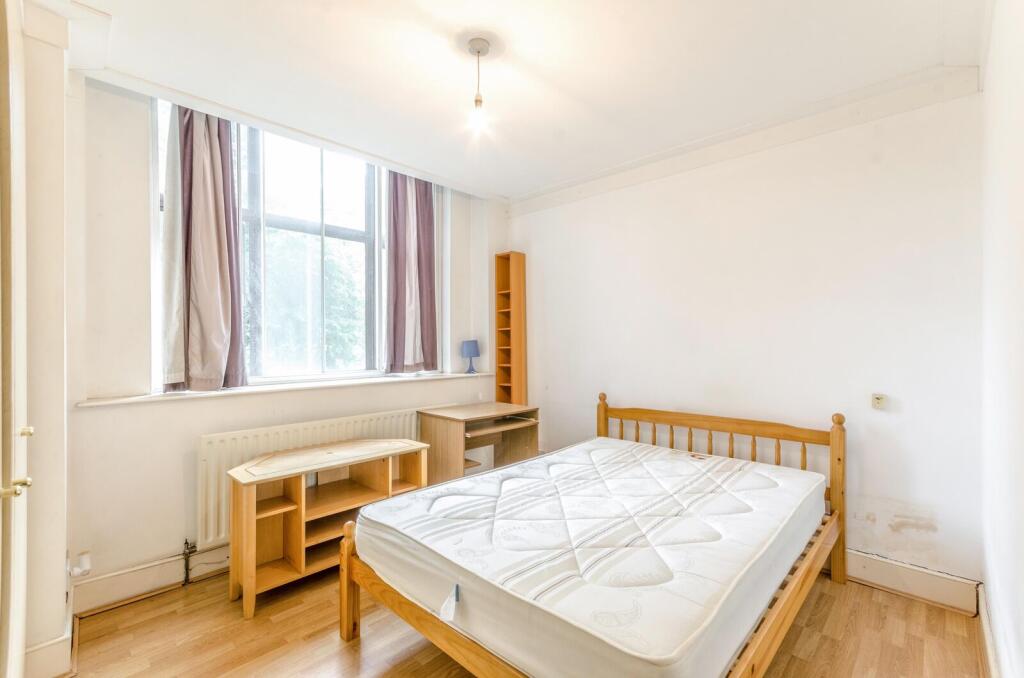 2 bed 1st Floor Flat for rent in London. From Foxtons - Clerkenwell
