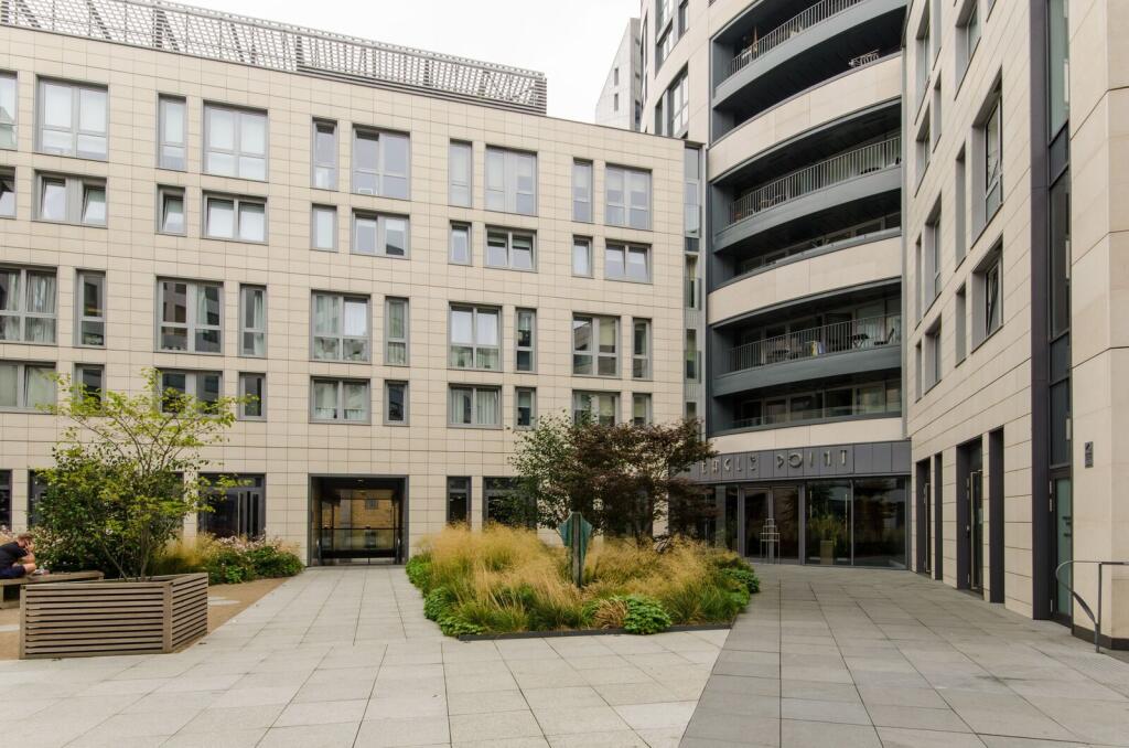 1 bed 1st Floor Flat for rent in Islington. From Foxtons - Clerkenwell