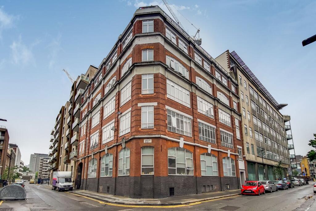 2 bed 1st Floor Flat for rent in Islington. From Foxtons - Clerkenwell