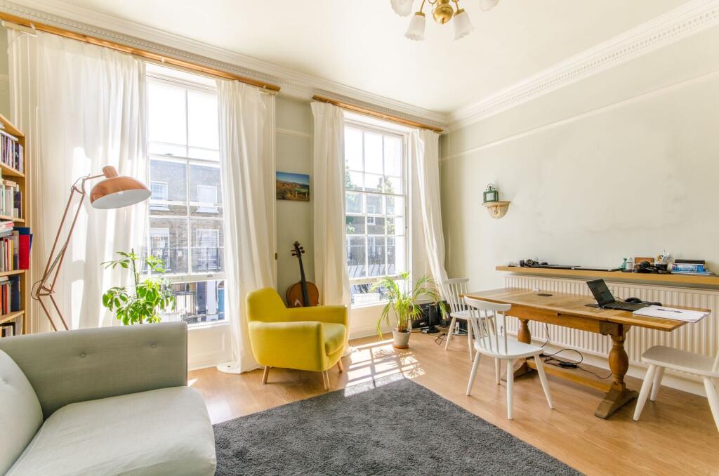 2 bed 1st Floor Flat for rent in London. From Foxtons - Clerkenwell
