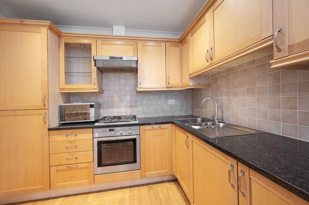 2 bed 1st Floor Flat for rent in London. From Foxtons - Clerkenwell 2 bed 1st Floor Flat for rent in London. From Foxtons - Clerkenwell