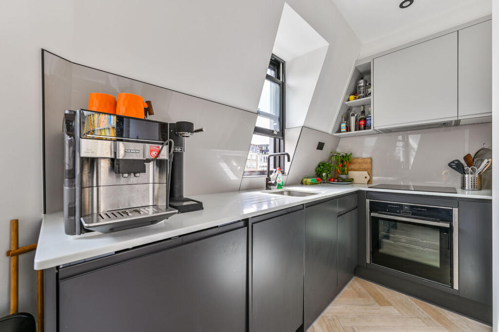 1 bed 1st Floor Flat for rent in London. From Foxtons - Clerkenwell 1 bed 1st Floor Flat for rent in London. From Foxtons - Clerkenwell