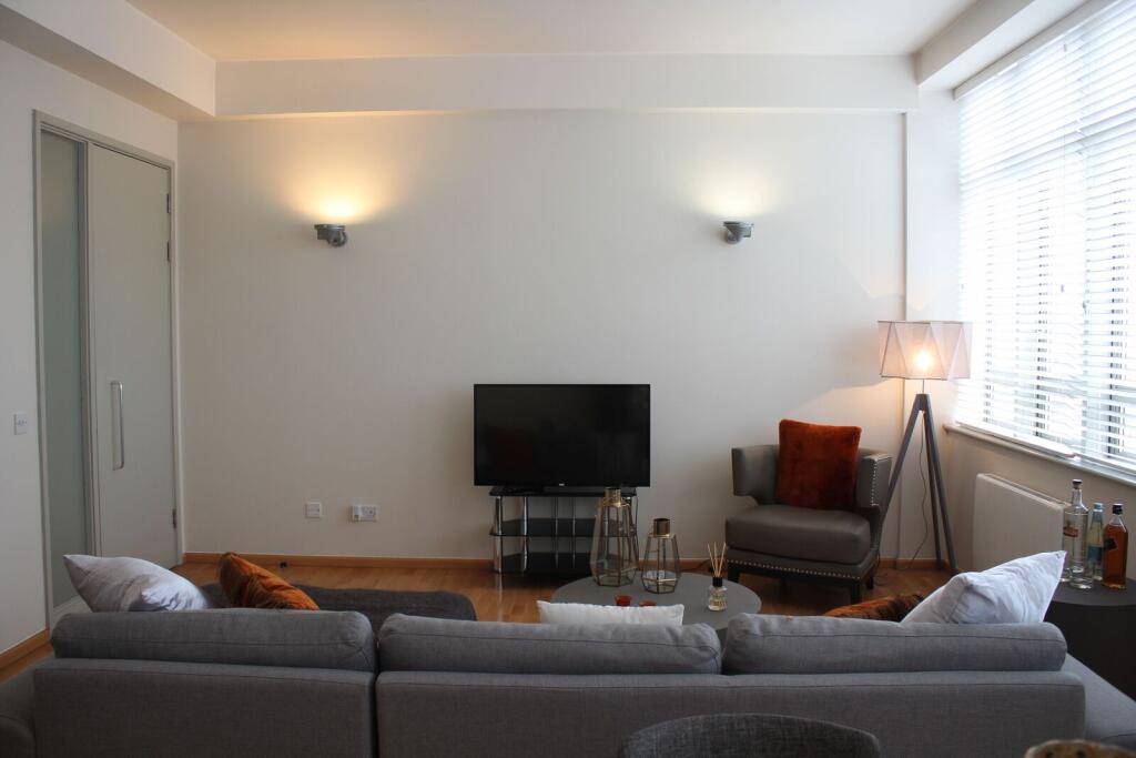 2 bed 1st Floor Flat for rent in London. From Foxtons - Clerkenwell